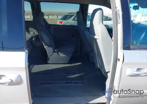 2004 Dodge Caravan z USA, uszkodzony, nr VIN 1D4GP25R14B517852